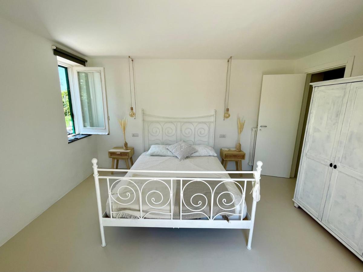 Villa Morea & Rooms In Procida Esterno foto